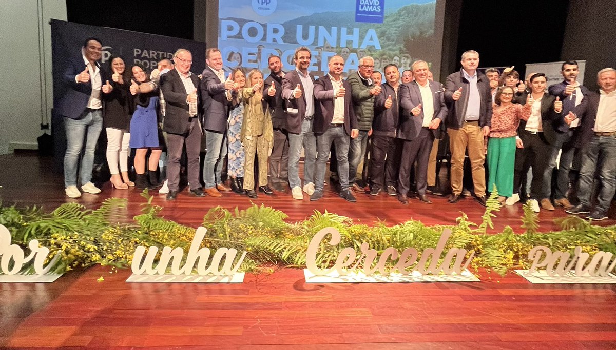 DiegoCalvoPouso's tweet photo. Un auditorio cheo de persoas ilusionadas dá mostra das ganas de cambio que hai en Cerceda. Trinta anos son moitos para un proxecto político esgotado. Temos un gran candidato en David Lamas e un gran equipo para logralo! Seguimos! https://t.co/fWHZvGGLmH
