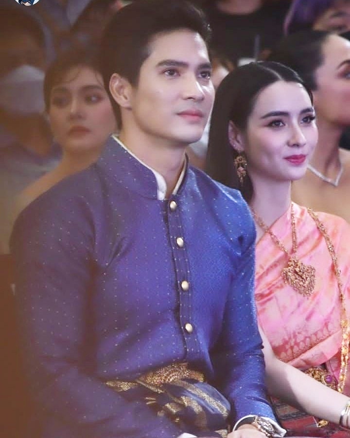 Malalin16's tweet photo. #เภตรานฤมิตตอนจบ 
Petra narumit.  นู๋มาโผล่ในวัน #เลือกตั้ง เหรอลู้กกกก #เภตรานฤมิต https://t.co/XIsd7DUMIM