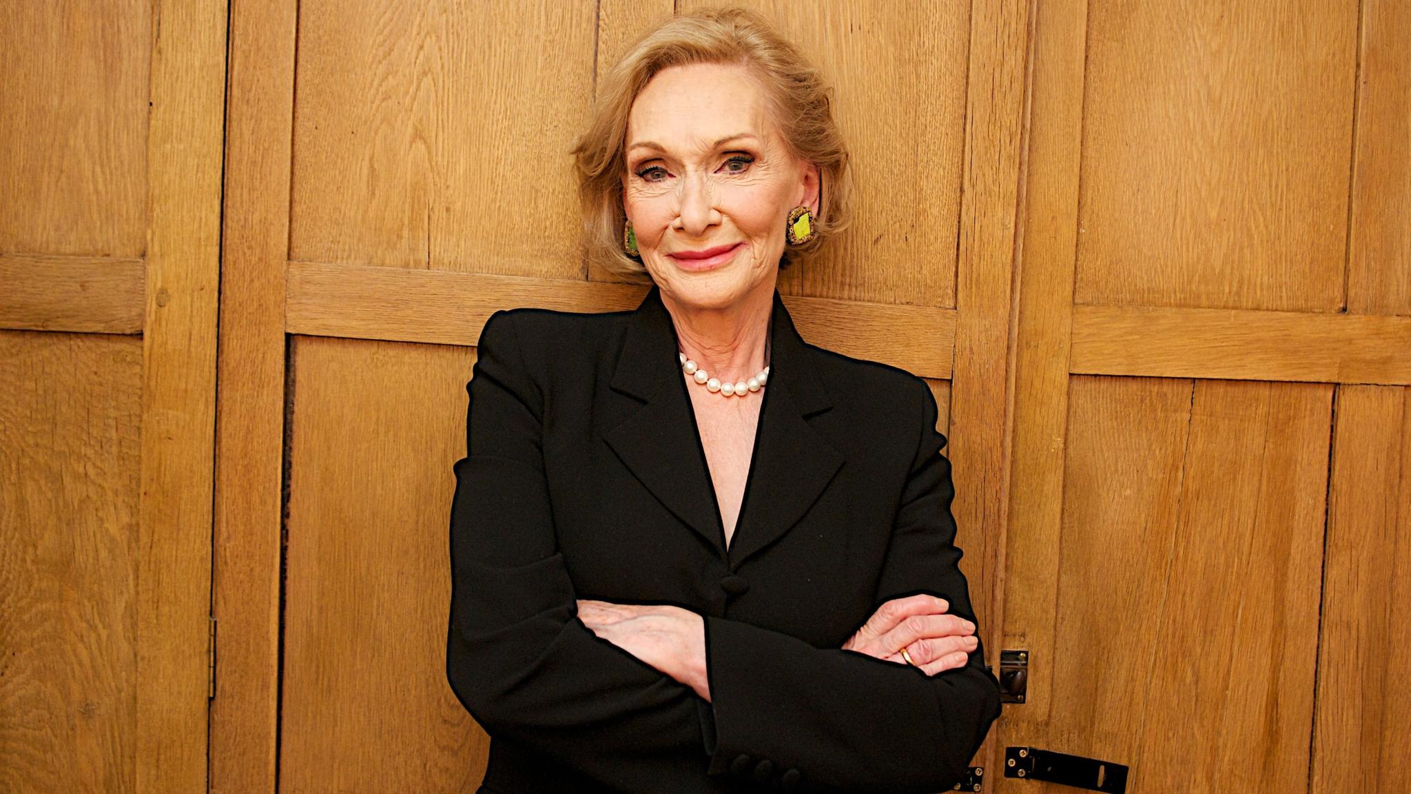 Happy 90th birthday to the fabulous Dame Siân Phillips. 