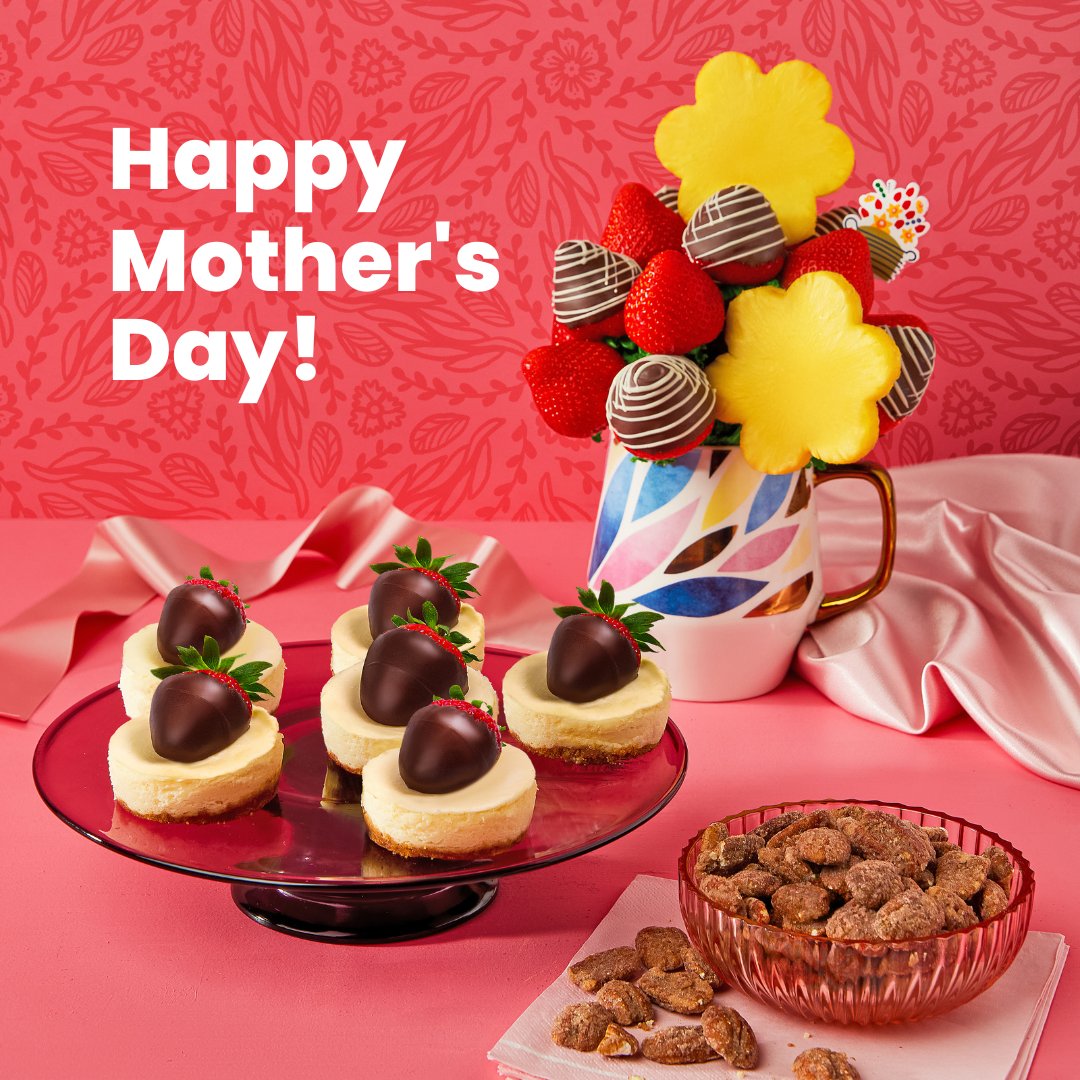 Happy Mother's Day to all the SWEET moms out there! We love celebrating you today and every day 😘🍓 #mothersday #mothersdaygifts #ediblearrangements #besweet