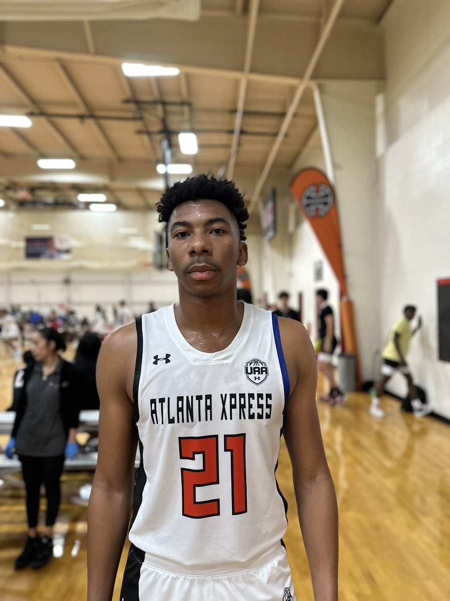 HoopSeen tweet media