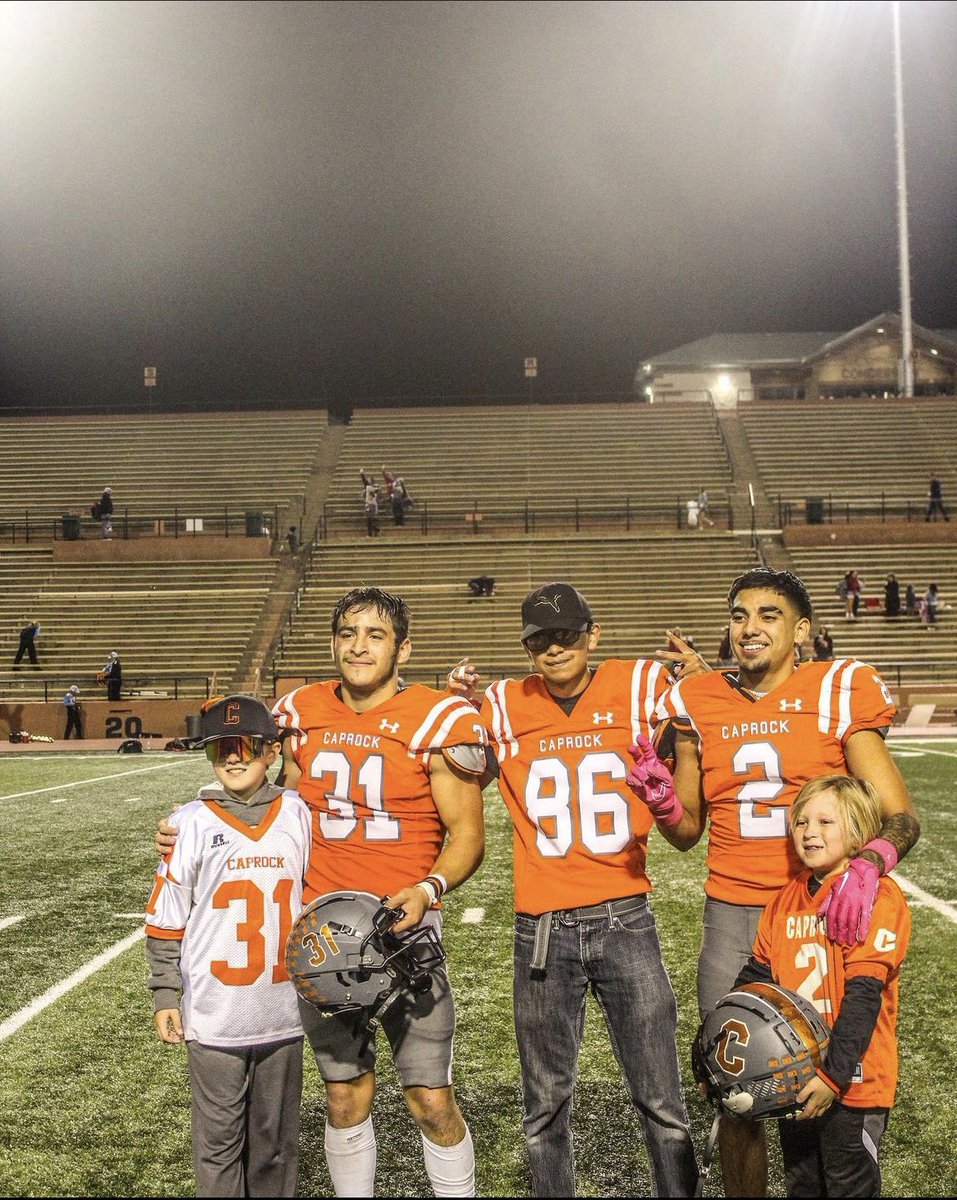 GarzaCorbin's tweet photo. Happy birthday Walker !!🧡🤍@RockStrongFB https://t.co/dI5uGrHidh