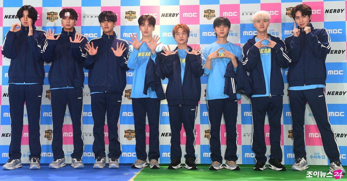 pentabloop's tweet photo. pentagon at ISAC was the funniest thing because it filmed earlier and we were getting real-time updates and second hand embarrassment from kino dancing on stage, jinho hitting a dreamcatcher member with his shoe, pentagon missing 75% of the time, unis booing ptg... it was a TIME https://t.co/WP4sq3nFh1