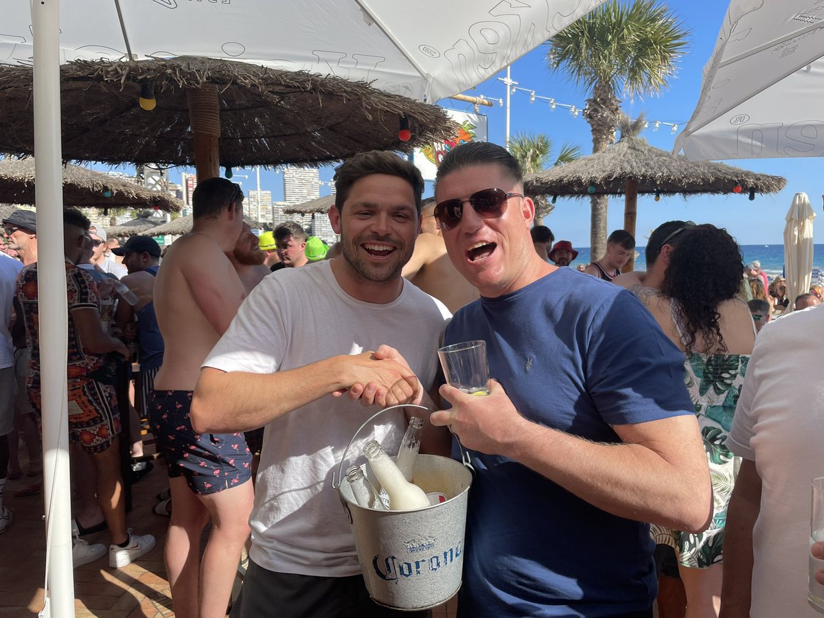 ✍️ Long serving Rocks legend <a href="/HarveyWhyte/">Harvey Whyte</a> has agreed a two year deal at the Deans with an option.

#UpTheDeans #BenidormBargains