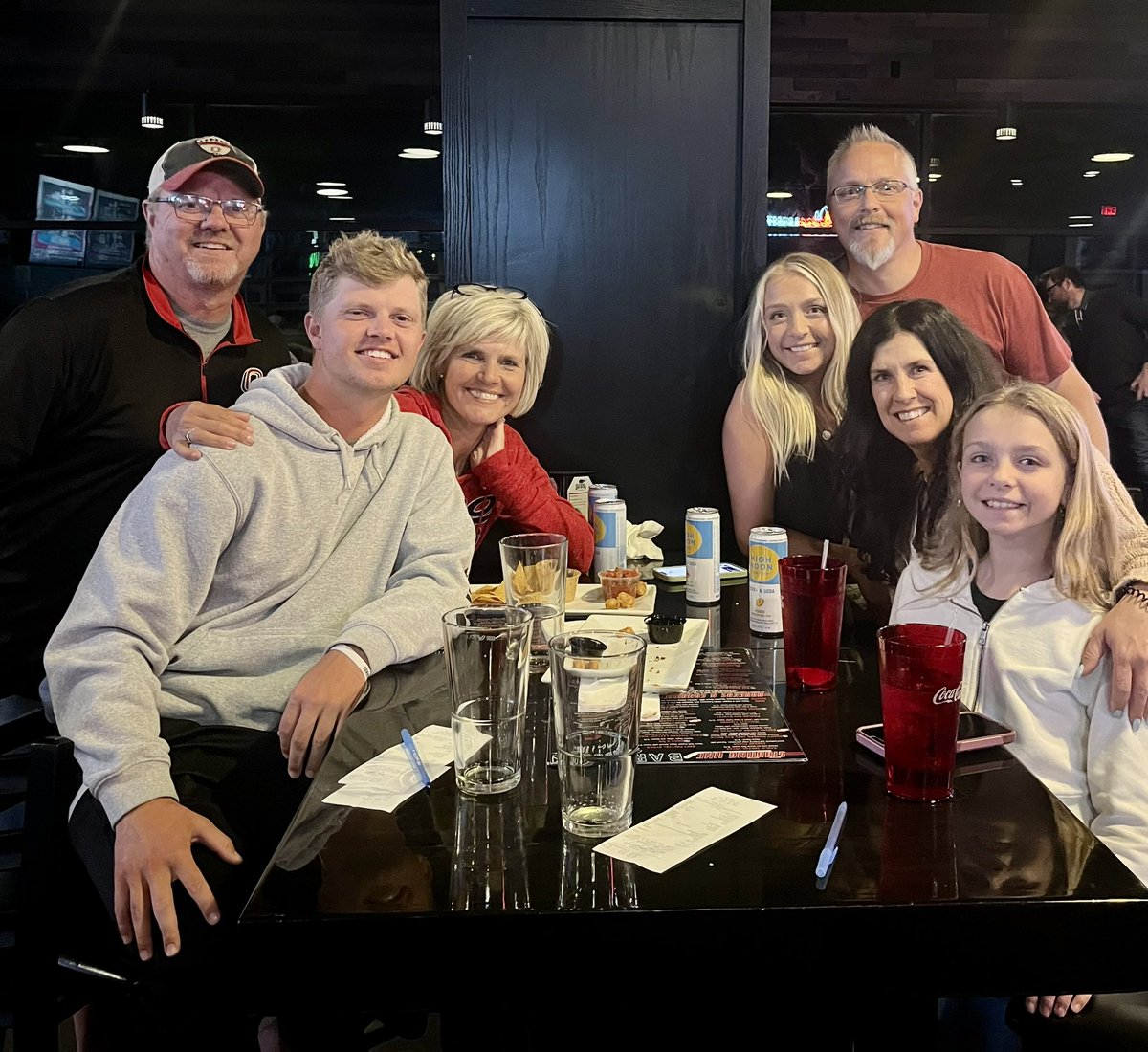 sherrimarieg531's tweet photo. Fargo Friends are the best! ❤️ https://t.co/HU3mM3atoK