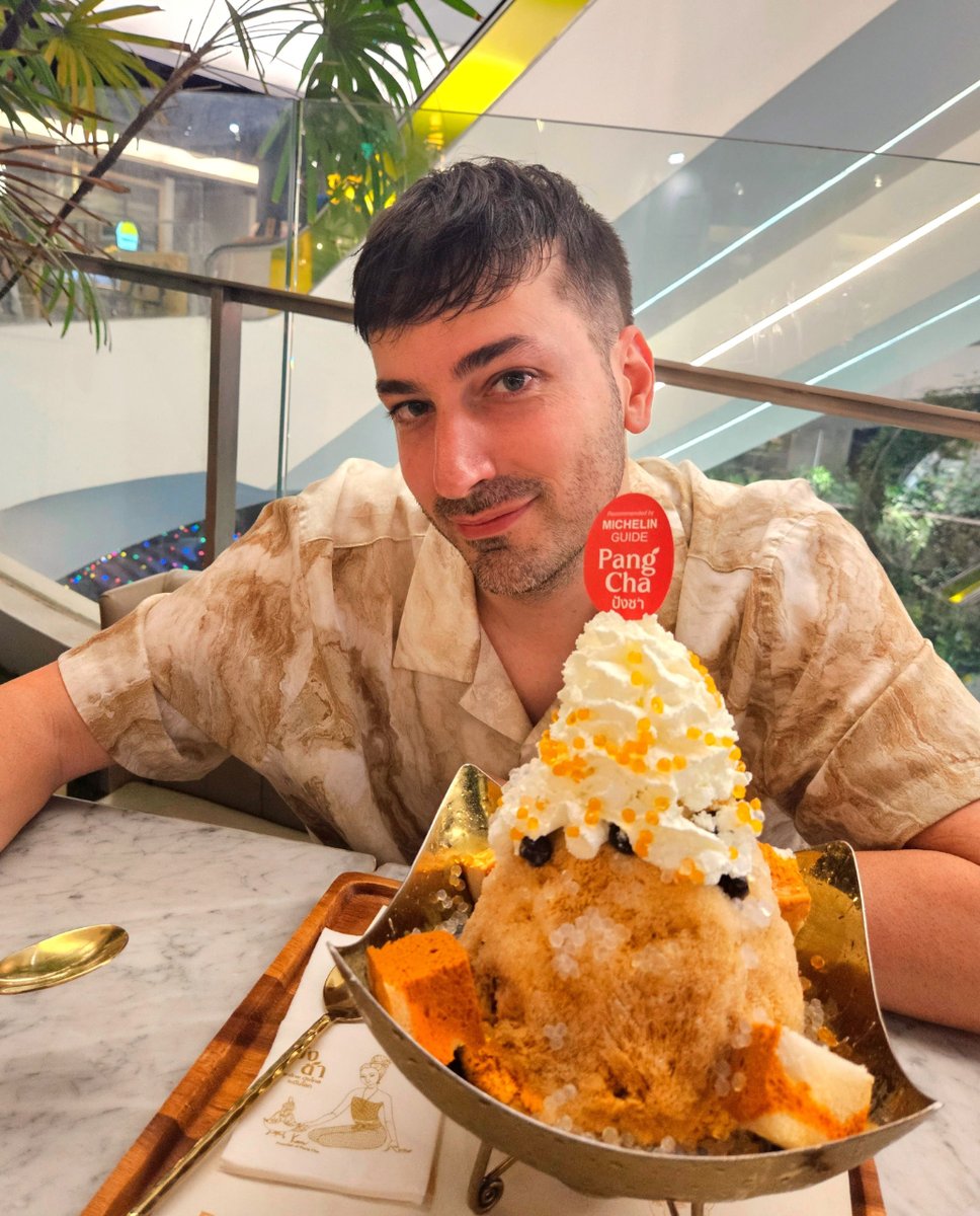 Junalekorea's tweet photo. Muy bonito en la foto, pero el sabor.... así así
No se dejen engañar por nuestras sonrisas de instagramers. https://t.co/VtGizomlma