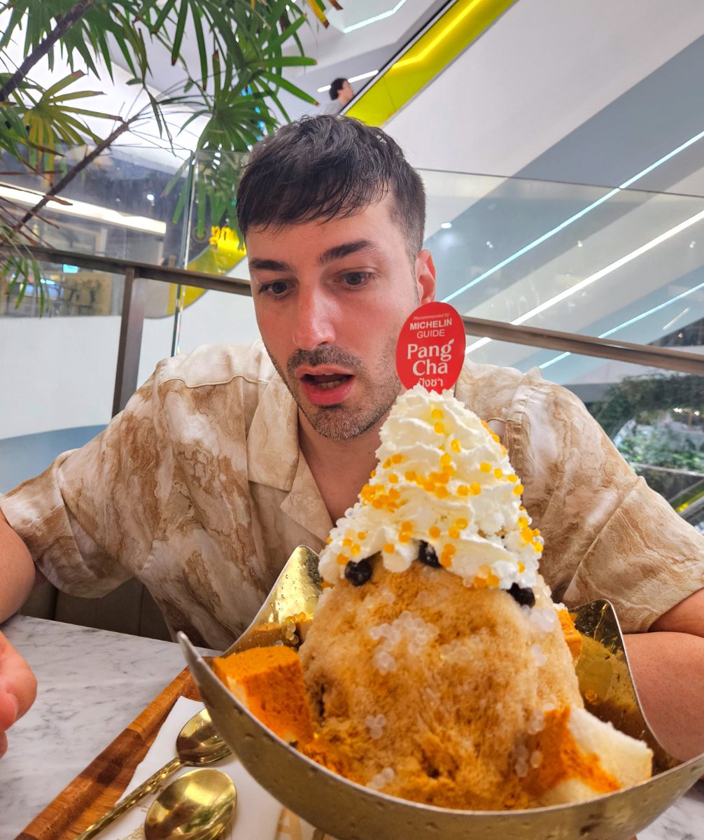 Junalekorea's tweet photo. Muy bonito en la foto, pero el sabor.... así así
No se dejen engañar por nuestras sonrisas de instagramers. https://t.co/VtGizomlma