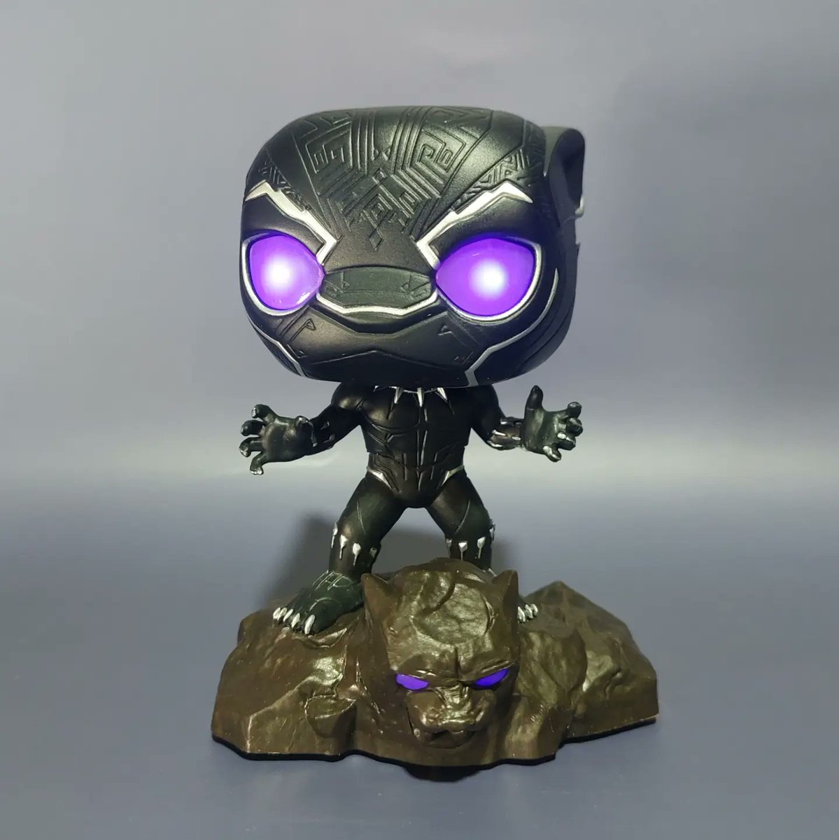 iampopmania's tweet photo. Black Panther Lights and Sounds Funko Exclusive Pop! Box No.1217
#BlackPanther #blackpantherfunko #BlackPantherWakandaForever 
Youtube channel: Popmaniatics
https://t.co/kplxkUyTMB https://t.co/8n1fYP9PjB