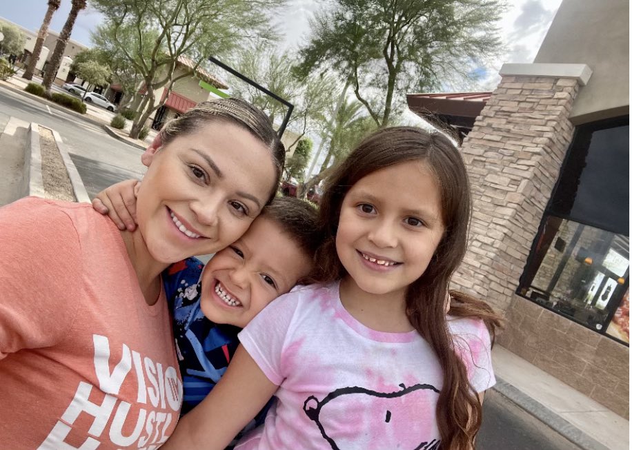 WVPhxEast's tweet photo. And lastly, a very happy Mother’s Day to our district manager @_RoxWV 🫶🏼💐💕 #Tmobile #MothersDay #WirelessVision @TMobile @WirelessVision https://t.co/3W0GZTSAT6