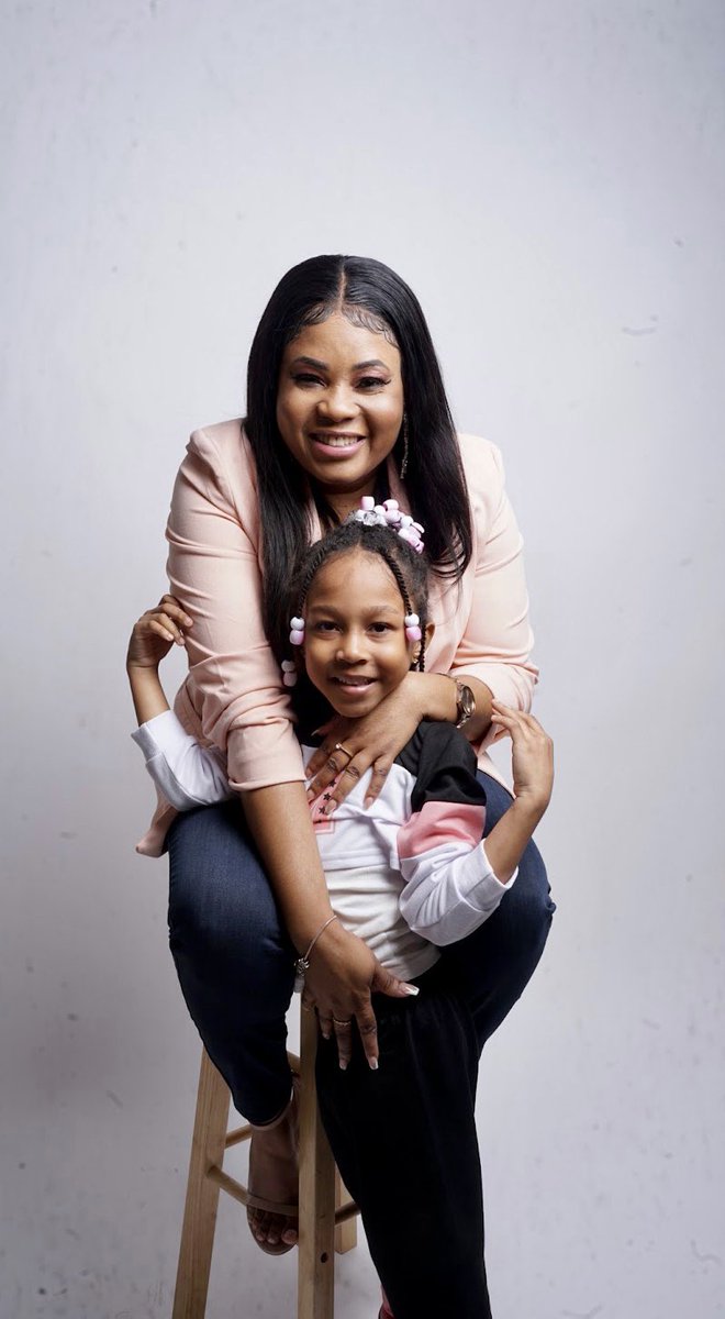 RoxxiChung's tweet photo. Little Ms Ariah “Pie” you bring me so much joy… I’m honored and blessed to be your mom 💞 I honestly can’t imagine a life without you… I love this little girl soooooooooo much 🥰

Our little impromptu mommy daughter shoot 🥰🥰🥰  #happymothersday❤️ https://t.co/c861jowDKI