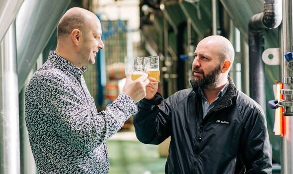 ExpressBizNews's tweet photo. New premium lager collaboration unites Czechia’s Budvar and UK’s Thornbridge 

Thornbridge Brewery in Bakewell, Derbyshire is joining forces with Budweiser Budvar. -»

Get access to the latest express business news online.
 https://t.co/1X7gIPqwCt https://t.co/uegLYGTtpO