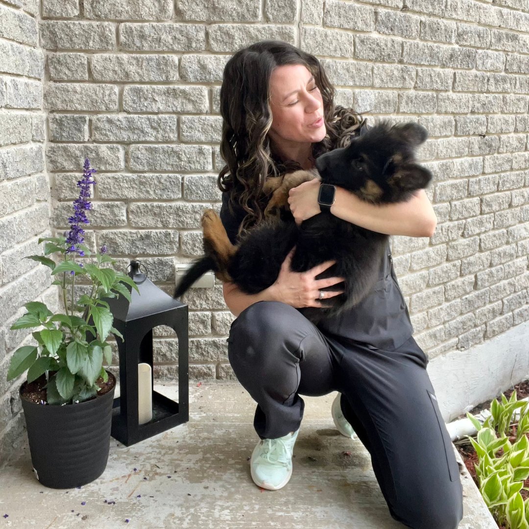 LandauUniforms's tweet photo. Happy Mother's Day! 

Thank you to all the moms who continuously make it happen not just for themselves but also for their kids and pets 👏 We admire you, we love you, and appreciate you!

📷: Landau Forward collection

#MothersDay #thankyou #LandauForward https://t.co/aJ166HknR2