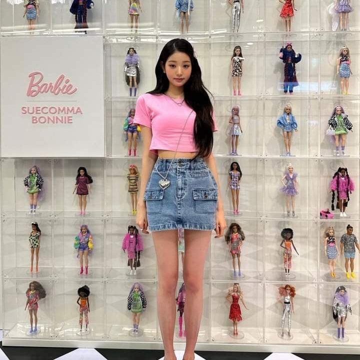 wonyukicarts's tweet photo. Living Barbie 😍
#ive #stanive #wonyoung #jangwonyoung #livingbarbie https://t.co/iECBWCrkXM