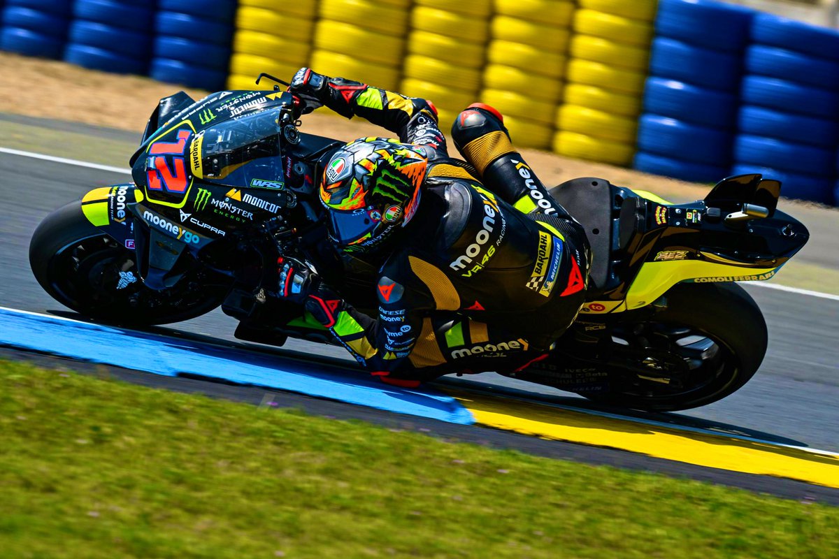 Simply the BEZ. #motogp #VR46 #MooneyVR46RacingTeam