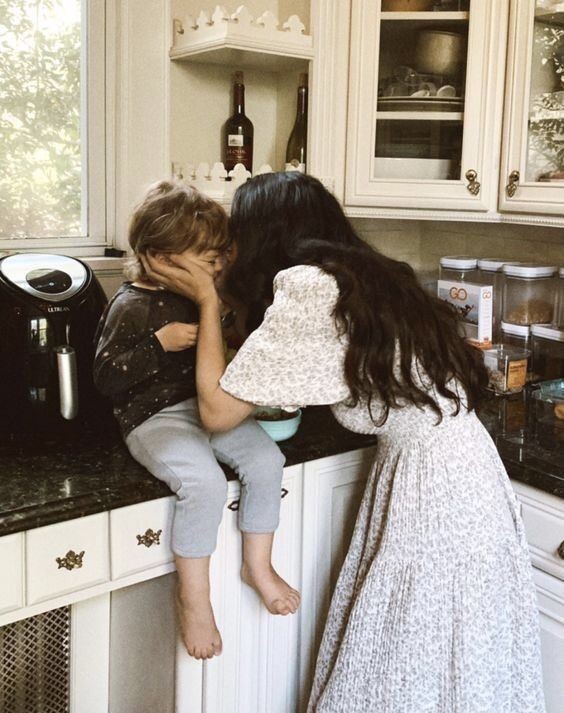 Ravisolzinho's tweet photo. mãezinha sou péssimo com textos, mas quero q saiba q eu amo você e q sem você eu n seria nada!! Você é o maior exemplo de mulher q tenho! Eu te amo muito!
Feliz dia das mães!! https://t.co/HcJbf3ym1Q