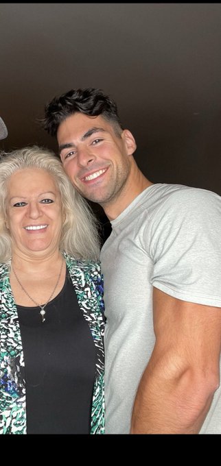 My forever queen ❤️👑happy mother&rsquo;s day to all of you amazing and beautiful mothers ❤️🙏 https://t.co/<a href="/tag/darkromance"class="tags"><span>#darkromance</span></a><a href="/tag/booktok"class="tags"><span>#booktok</span></a><a href="/tag/mafiaromance"class="tags"><span>#mafiaromance</span></a><a href="/tag/spicybooks"class="tags"><span>#spicybooks</span></a>