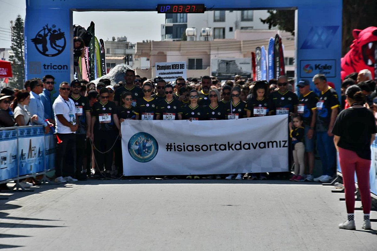 Anne gücü diye birṣey var  annem; içi ağlasa da var gücüype çocuğu için ne gerekiyorsa yapar annem🥺🙏💙
#isiasortakdavamız