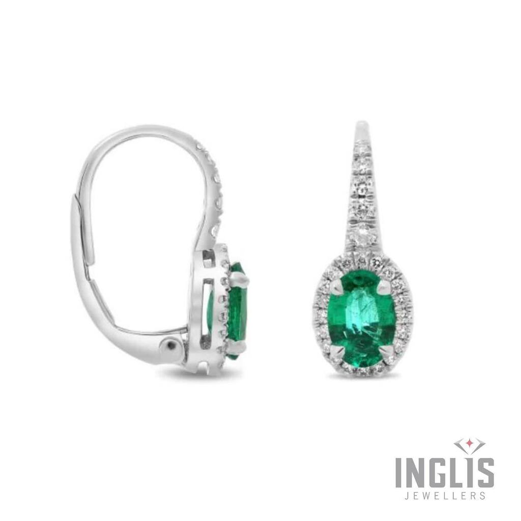 inglisjewellrs's tweet image. May’s birthstone is the beautiful and timeless emerald ✨💚

We love this gemstone and all that it represents; peacefulness, grounding and harmony. Find a beautiful variety of emerald pieces in all four of our locations!

#emeraldgreen #emeraldearrings… instagr.am/p/CsOqFfLr6iD/