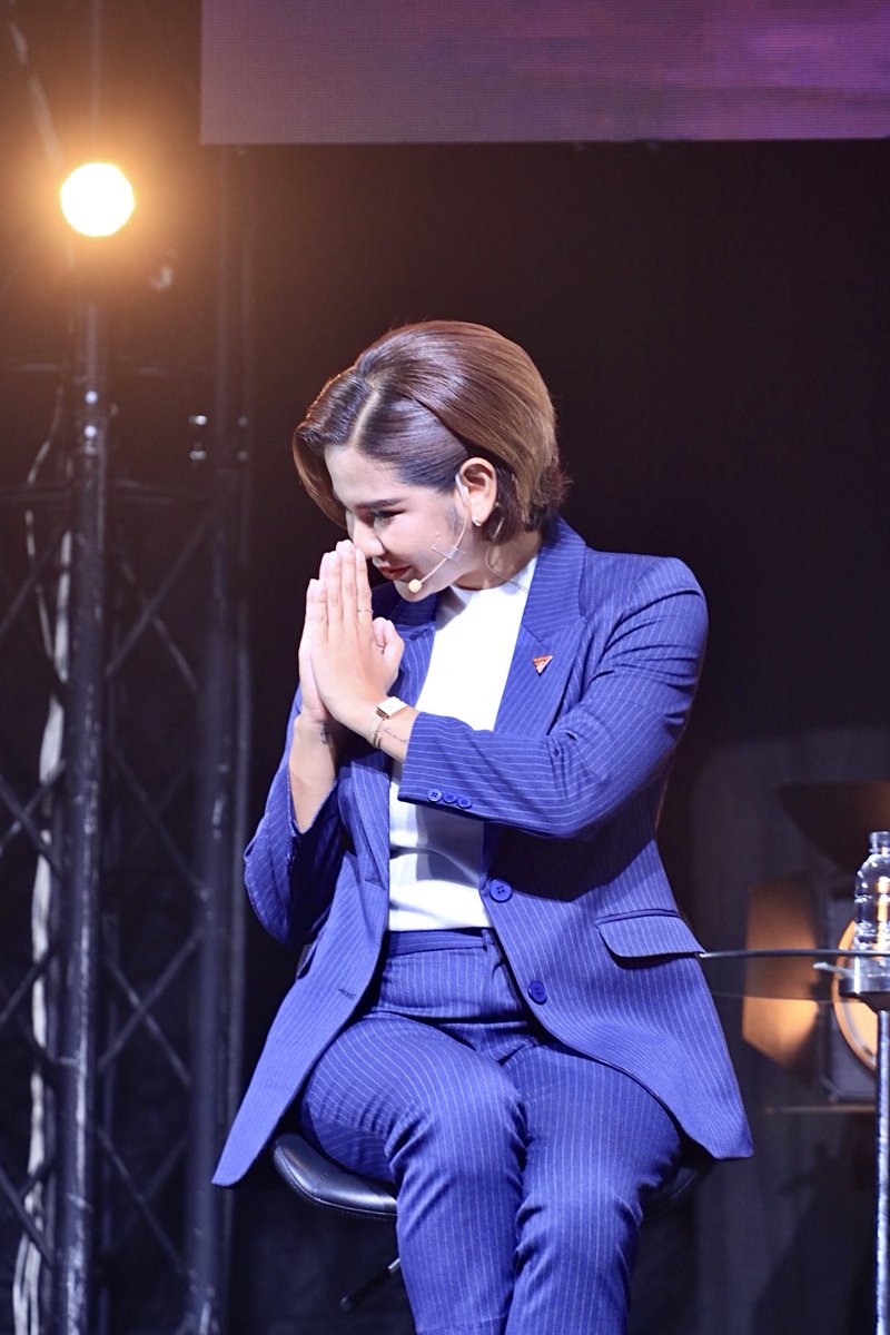 ขอบคุณทุกๆคะแนนเสียงนะคะ🙏🏼
ขอบคุณที่ทุกคนส่งเสียงออกมาได้ “ดัง”และ”ทรงพลัง”ที่สุดค่ะ 🧡
ทุกคะแนนเสียงที่ได้มา มันไม่ใช่แค่คะแนน 
แต่มันคือความฝันและความหวังของประชาชน 

เมื่อได้เข้าไปทำงาน หมิวจะทำงานให้คุ้มค่ากับเงินเดือน  ต่อจากนี้
มาร่วมกันสร้างประเทศไทยที่ดีขึ้นไปด้วยกันค่ะ