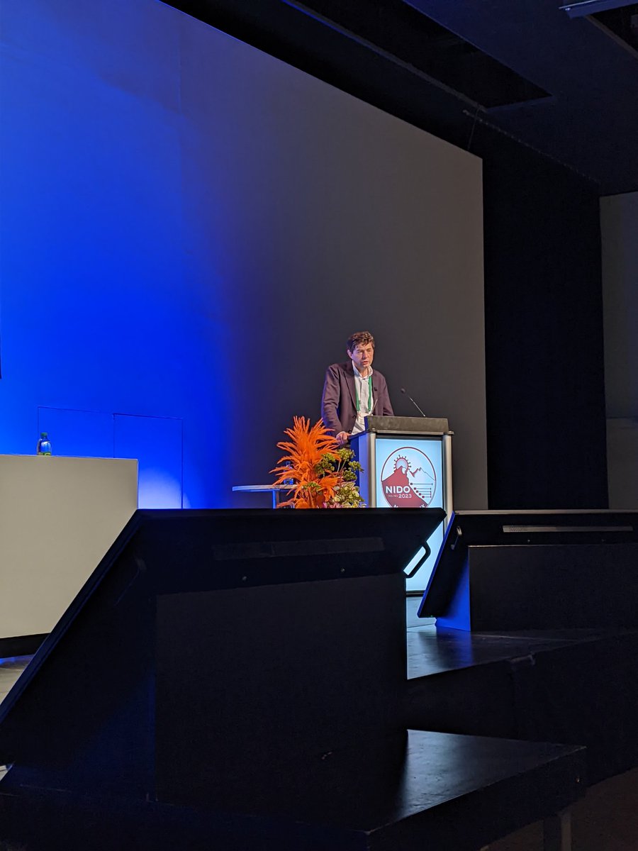 nidovirus2023's tweet photo. Great talk on #sciencecommunication  in times of crisis #pandemic #SARSCoV2 from @c_drosten https://t.co/Ern7gFb8NP