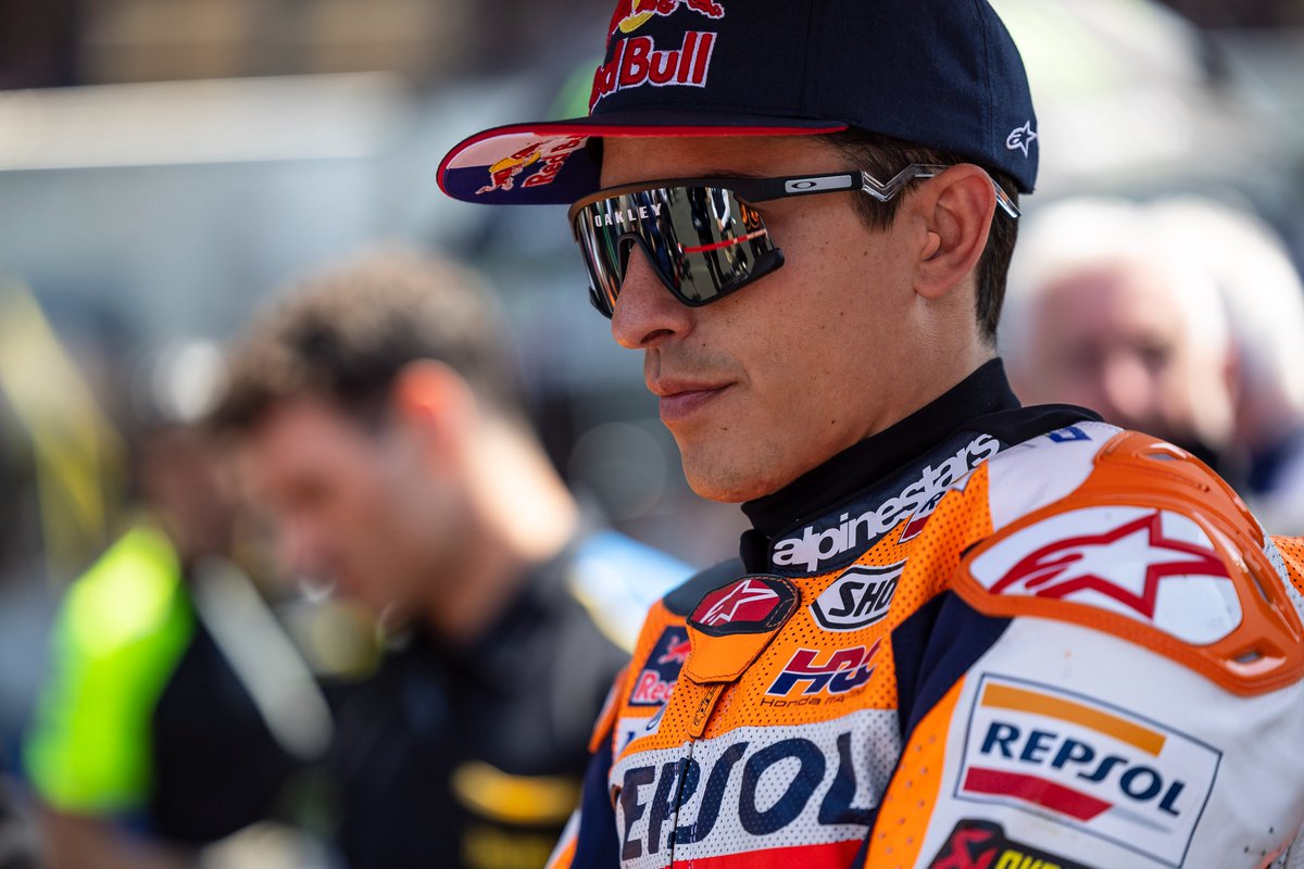box_repsol's tweet photo. 🎙#MM93: “I'm really happy with the race; I was able to ride like I rode a long time ago and I was really able to enjoy being on the bike. The final result is not what we wanted, but I spent the whole race fighting and pushing the limit.”

👉https://t.co/kr3fRb5WUh

#FrenchGP🇫🇷 https://t.co/8RWadMsmaw