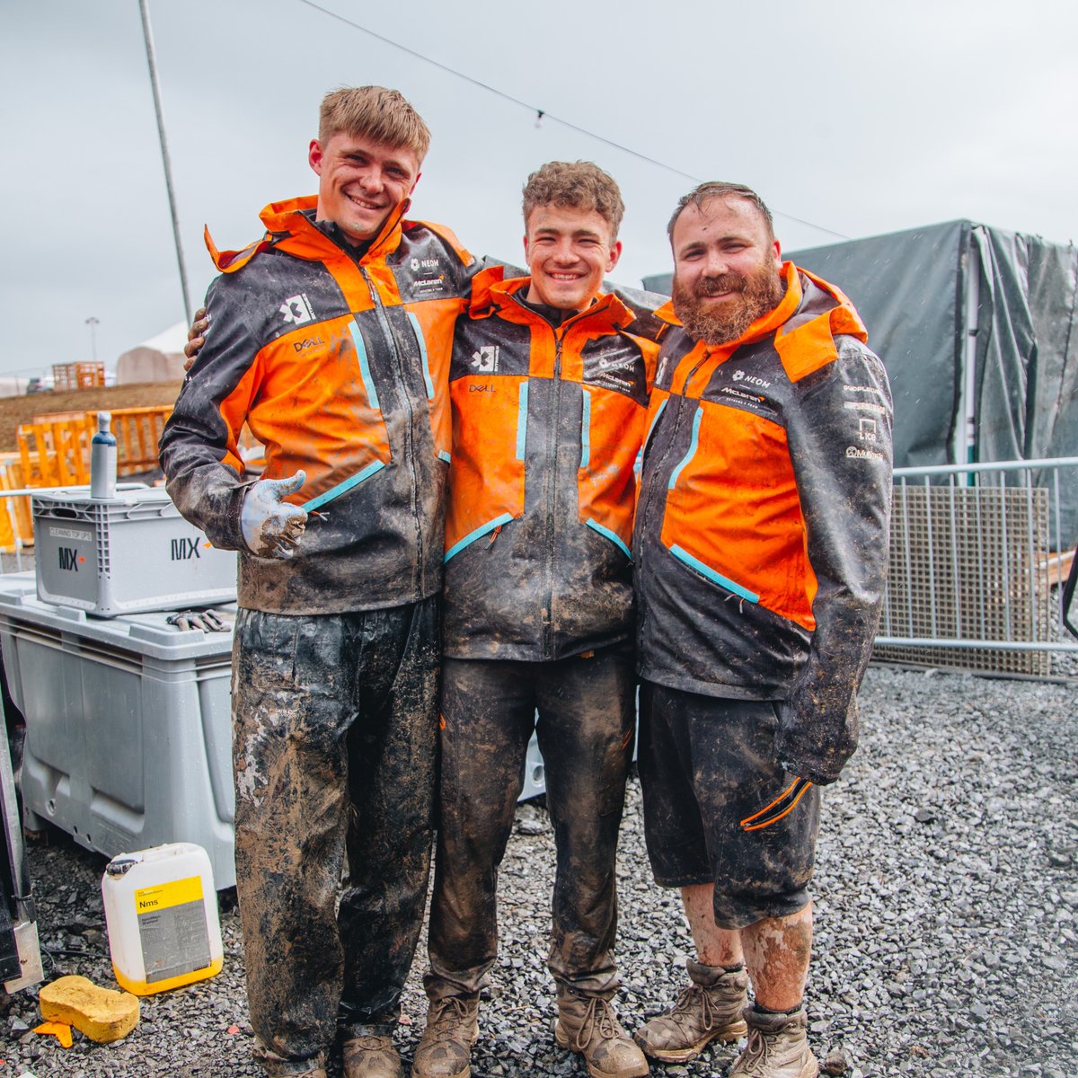 NEOM McLaren XE tweet media