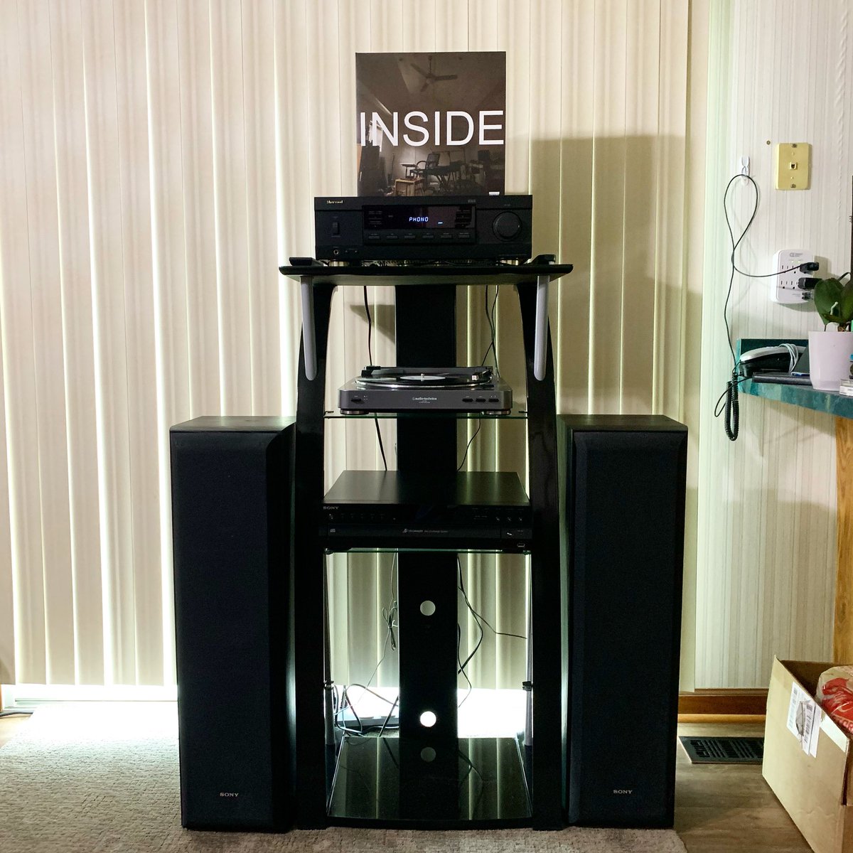 I did a thing today! 😂 I moved my #stereosystem downstairs so I can listen to it a little more often. 😎 (And I know, not the greatest picture…) #racksystem #BoBurnhamInside #inside #vinylrecord
