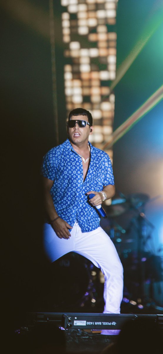 Tbambino's tweet photo. Salvador  🎶 Territorio del Patrón 🎤Los amo una noche  inolvidable. GRACIAS 💯🇸🇻 https://t.co/JuQNusDs4U