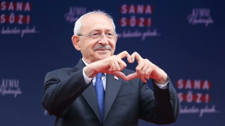 Arkadaşlar

Kılıçdaroğlu'nun çok önde olduğu tüm sandıklara Akp itiraz etti.

Türkiye Geneli itiraz edilen sandık sonuçları sisteme giremiyor. 

Islak imzalı tutanaklara göre Kılıçdaroğlu şimdilik 200.000 oy ÖNDE

Seçim #Rekor oyla ilk turda seçilecek.
#Kazandık merak etmeyin