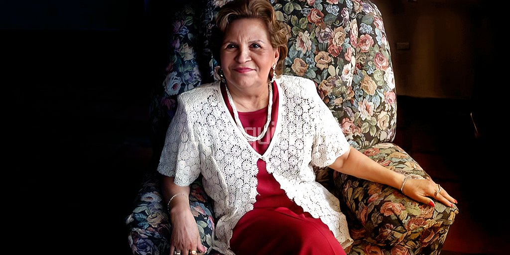 Mamá Elena es ejemplo de la madre venezolana, luchadora y amorosa. ¡Bendita sea! No nos alcanzará la vida para agradecerle por habernos dado al gigante Hugo Chávez. Además, celebramos su vida, y para usted, Mamá Elena, nuestro amor infinito. ¡Felicidades!