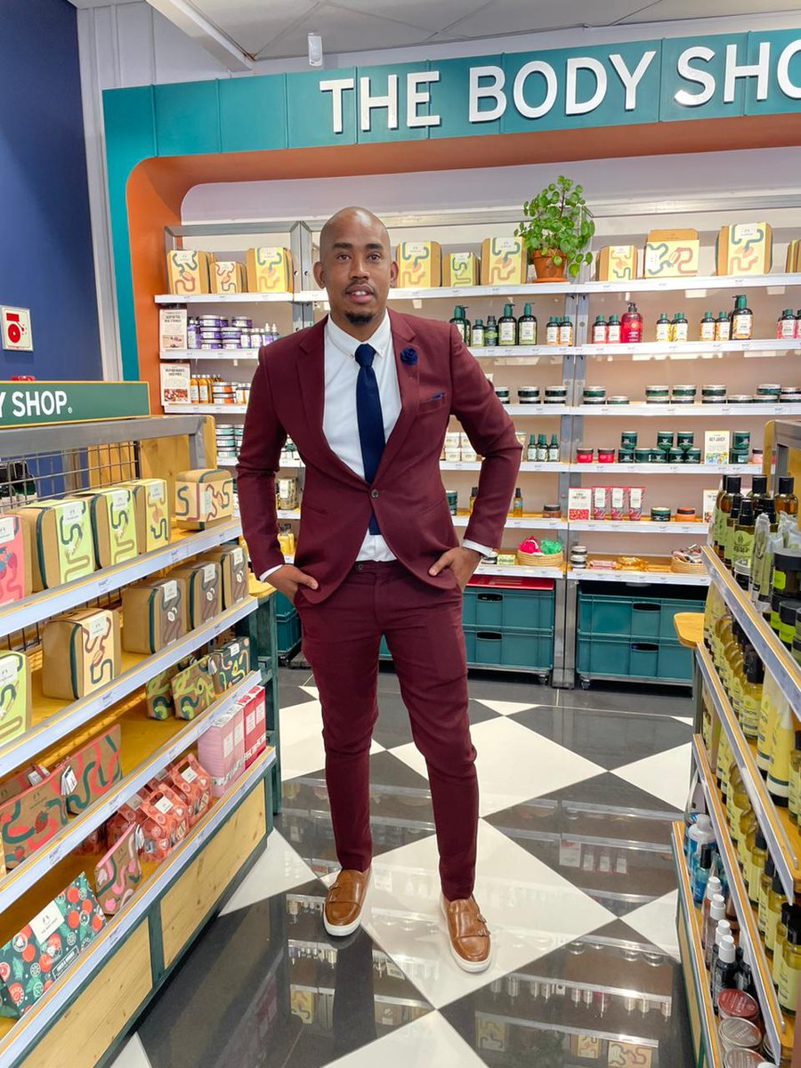 dinho_gee's tweet photo. "Dressing Well Is A Form Of Good Manners" https://t.co/2vBQMMQZUb
