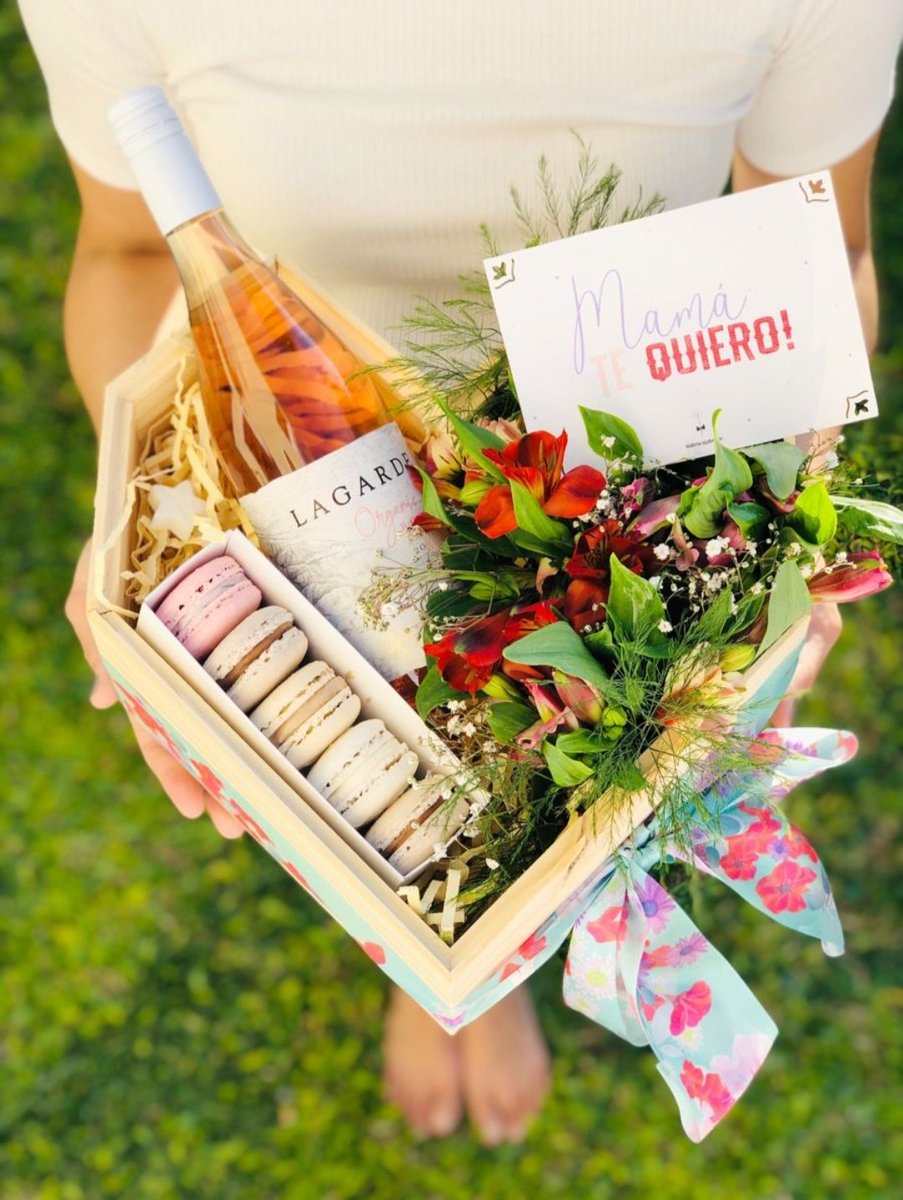 ”Ningún idioma puede expresar el poder, belleza y heroísmo del amor de una madre” #felizdiadelasmadres
#AromavenSabores #fabricadesabores #hechoenvenezuela #fundadaporPedroBernalGuerris #Aromaven