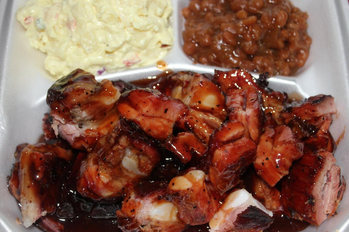 Barbequemasters's tweet photo. Happy Mother's Day! 

Show Mom how much she's adored this year with a delicious meal from BBQ Matsers. We know she'll appreciate it &amp; Love BBQ Masters Today  https://t.co/qOrPHjMZmb https://t.co/hcgAGTBqv7