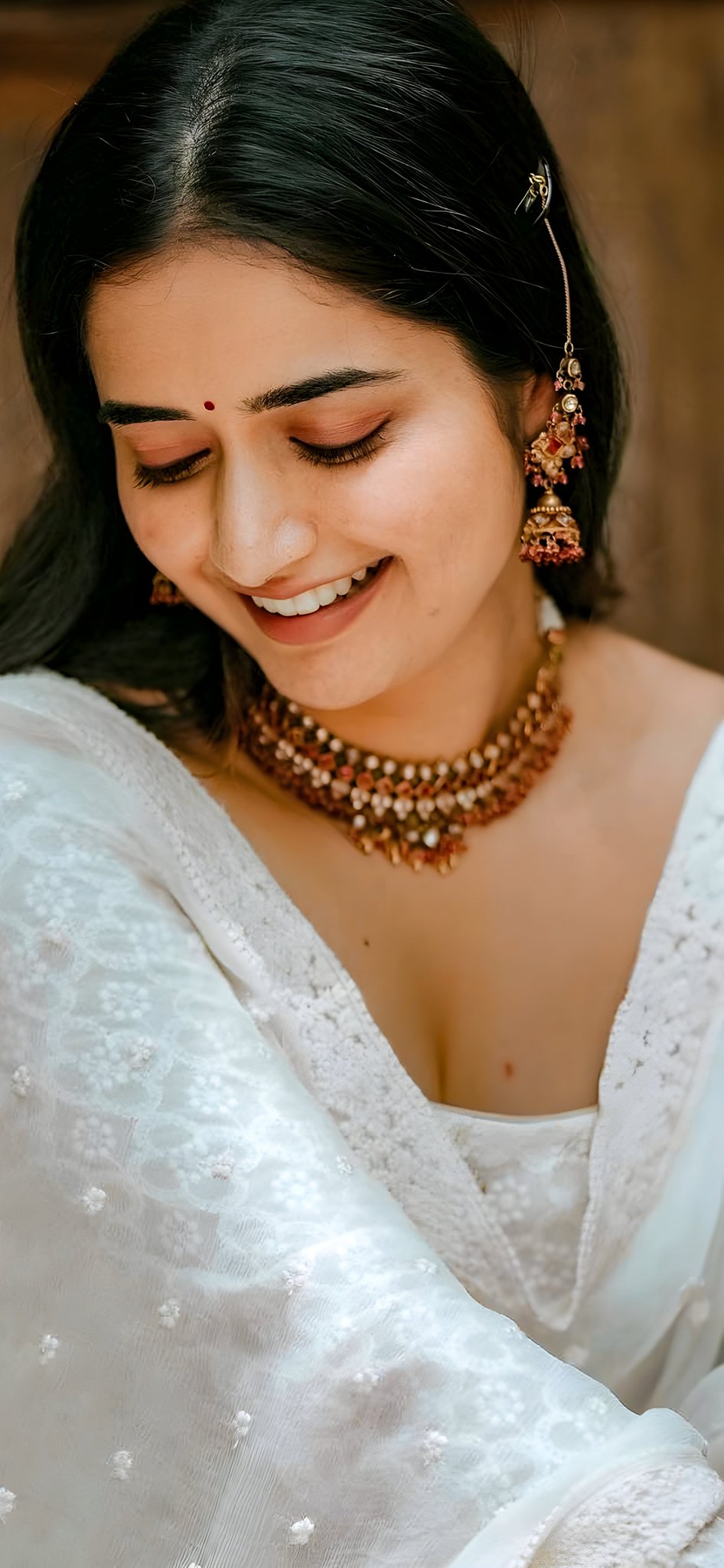 FwGoUSvaEAIHfos?format=jpg&name=large