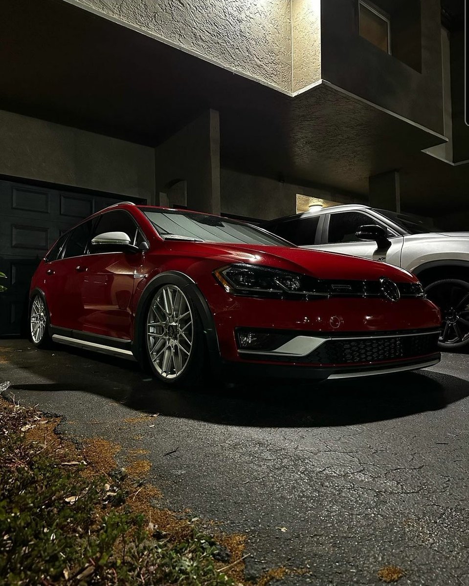 SmetanatBorschu's tweet photo. #VW #Volkswagen #vag #Golf #alltrack #golfalltrack https://t.co/DuWVBkHlzI