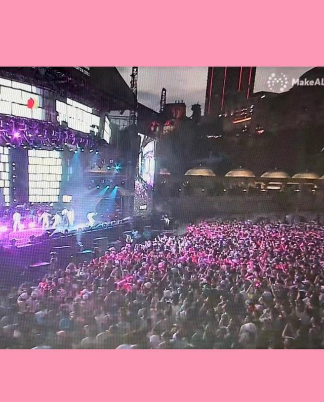 ansonlo_intlfc's tweet image. 👱🏻‍♂️14.05.23 Instagram Update👶🏻

💬 See you all next time, okay?🧛🏻‍♂️💰
#OneLoveAsiaFestival
#ASeaOfPinkness
#ThankYouToEachAndEveryOneOfYouWhoEnduredTheHeatAndRain

🔗 instagram.com/p/CsOc5kCSCMO/
•
#盧瀚霆 #AnsonLo #mirrorweare
👶🏻♥️👱🏻‍♂️