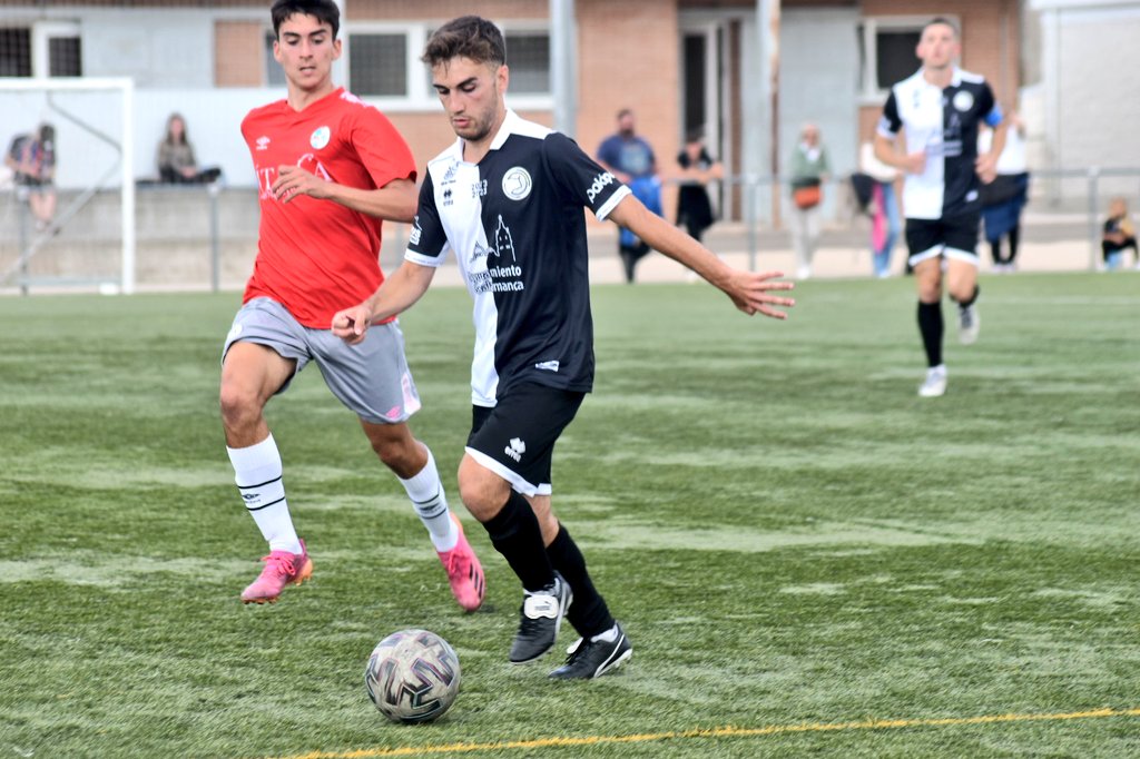 USCFbase's tweet photo. 🏁 Final:

Derbi sin goles en el Ángel Pérez Huerta.

0️⃣/ @UnionistasCF B
🆚
0️⃣/ Salamanca CF B

#ConstruyendoUSCF 🏗️ https://t.co/ls4JCSOROI