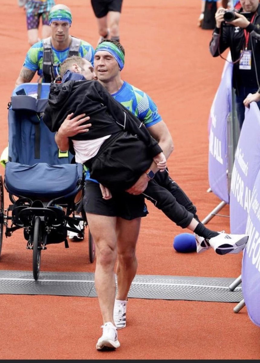 Jim Hamilton (@jimhamilton4) on Twitter photo Sir Kevin Sinfield and his best mate <a href="/Rob7Burrow/">Rob Burrow CBE</a>
One of the most powerful moments I have ever seen. Two inspirational humans showing the meaning of love and hope. Sir Kevin Sinfield and his best mate <a href="/Rob7Burrow/">Rob Burrow CBE</a>
One of the most powerful moments I have ever seen. Two inspirational humans showing the meaning of love and hope.
