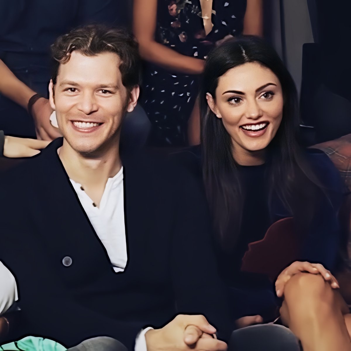 phoebe tonkin ve joseph morgan cifti secimi chp kazanamazsa evcil kopekleri olmam sartiyla beni yanlarina alip bu ulkeden kacirma teklifimi kabul etti 🫶🏻