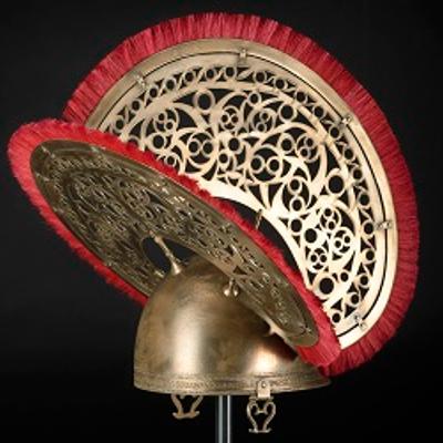 JustHistoryPost's tweet image. An Iron Age helmet found in North Bersted, West Sussex, made c50 BC, alongside a reproduction. One of only 4 Iron Age helmets to be found in Britain, the openwork crests of the helmet are a unique find worldwide. Held @TheNovium #ancient #history