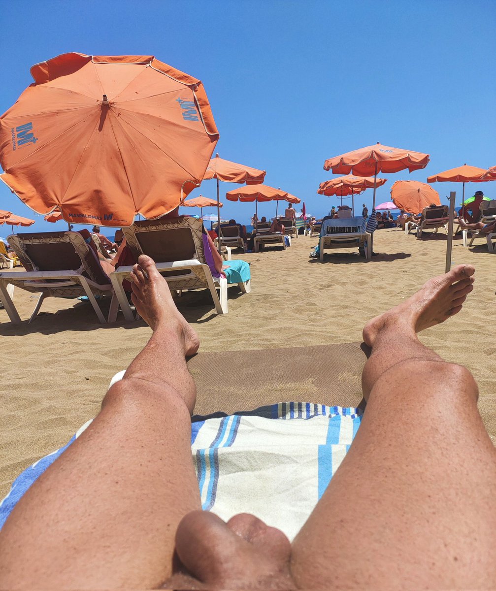 Italianpig1's tweet photo. Free relax
#maspalomaspride #italianboy
#naturistbeach #gayta https://t.co/nhwvmq8BDW