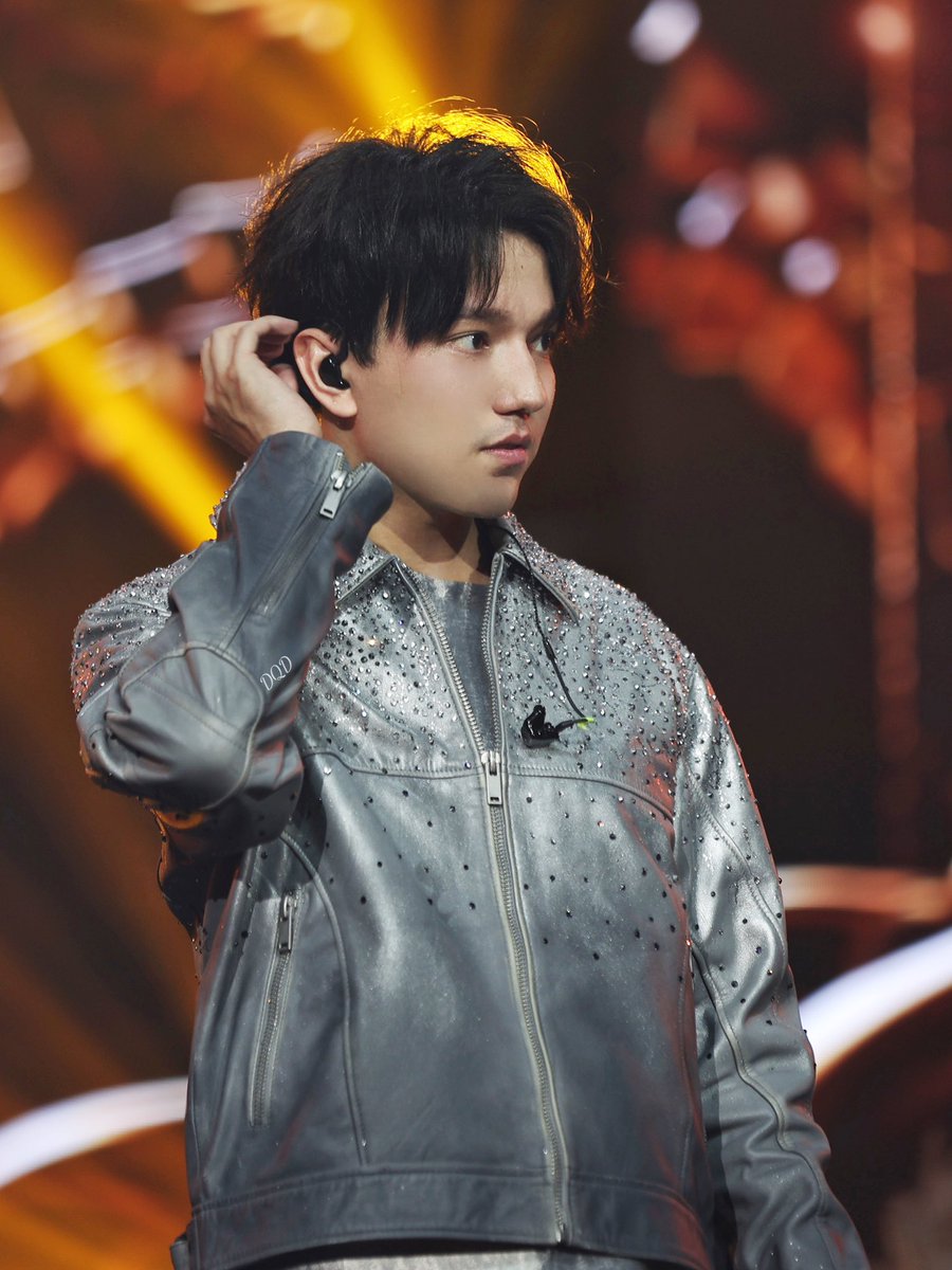 Dimash_dqd tweet media