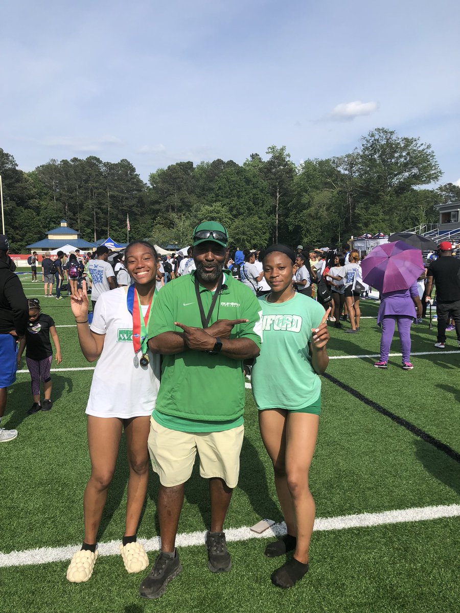 It was a great 3 days for the Buford Wolves Track & Field! We are extremely proud of these Athletes! The girls finished 4th overall in the state & the boys finished 2nd overall! @Coach_Davis22 @_DeMackk @rona1d8 @CoachDre_ #RunThroughStateWithTheWolves🐺 #Tradition