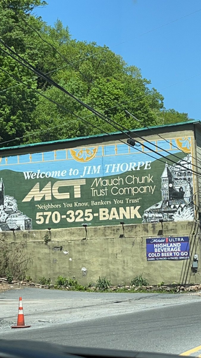 heynancyboy's tweet photo. out here in the jorpe land https://t.co/1jAZ8P8hYh