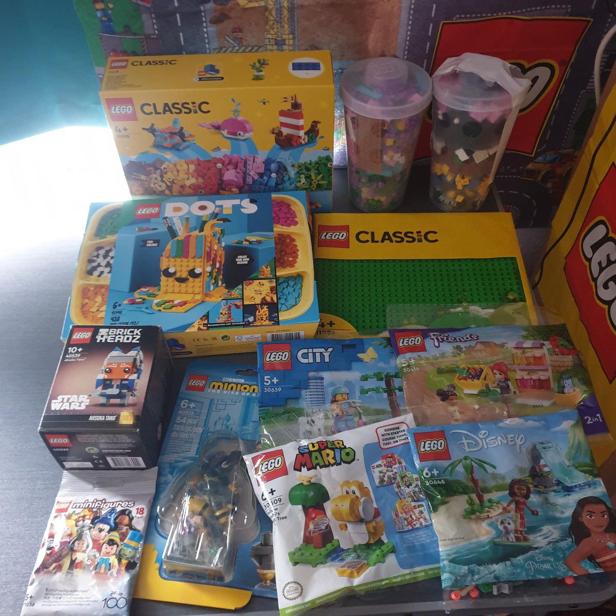 My birthday #legohaul 😍❤🎉

#legomakes #minilegomakes #legostarwars #legobrickheadz #legodots #legominions #legobaseplate #legodisney100 #legopolybags #legoclassic #legopab #legopickabrick #legocity #legofriends #legosupermario #legodisney