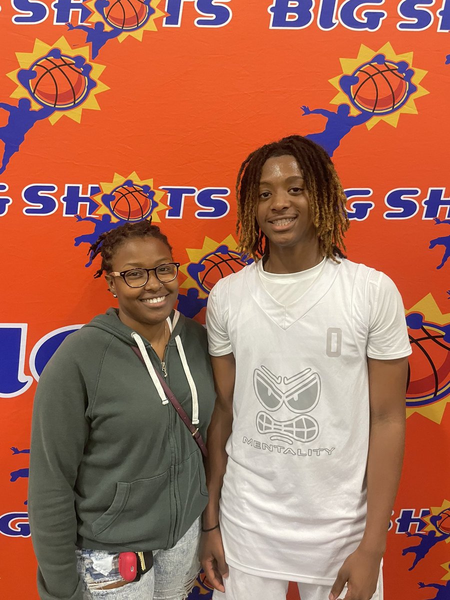 BigShotsGlobal's tweet photo. #BIGSHOTS #AtlanticCoastMayMadness
#HappyMothersDay 
16U

Team Mentality 63
#0 Hayden Bell 15 pts
#1 Karsten Swinney 15 pts

ACTS Elite 37 https://t.co/B9Mt89IDOR