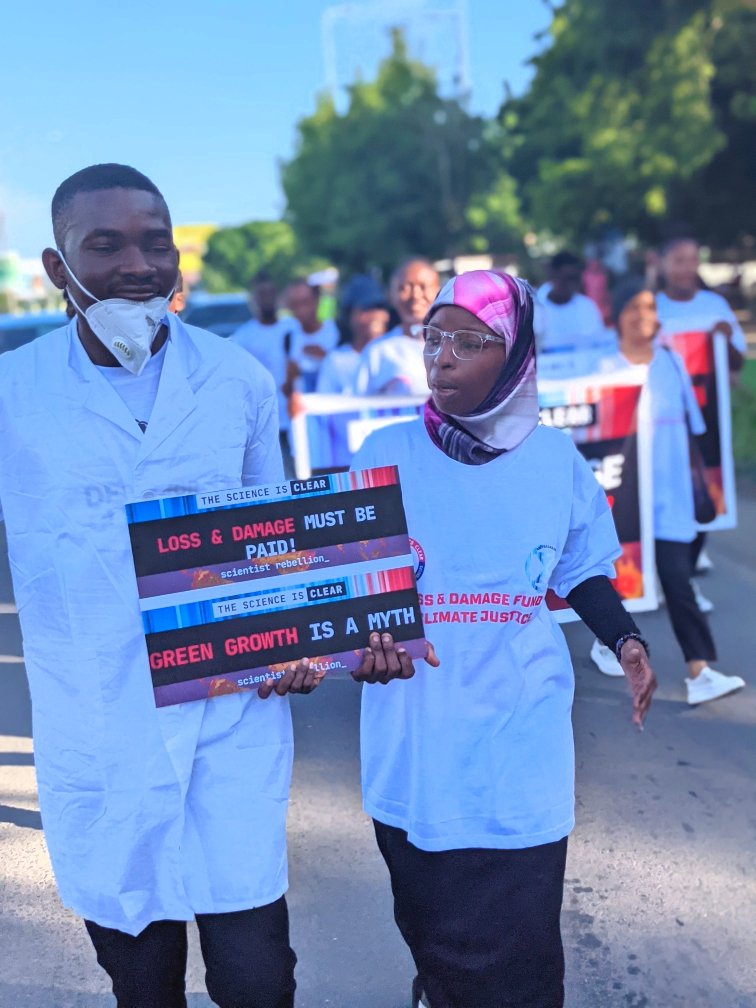 Our leaders @tajir__abbas &amp; <a href="/seyhamidu98/">sey _ hamidu</a> with other youth in Tanzania raising the voices to Global North to pay up for loss and damage funding to combat the effects of Climate Change in Global South

#lossanddamage
#ClimateActionNow 
<a href="/UNFCCC/">UN Climate Change</a>