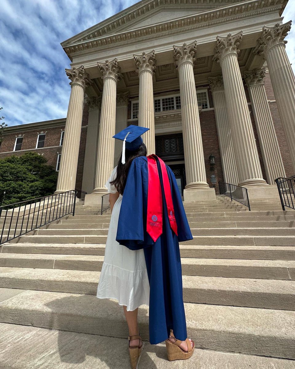 carortizzz's tweet photo. So blessed to be DONE with school !!!
Couldn’t have done it without the support and love from so many individuals♥️ 
Here’s to having a Bachelor of Arts in Psychology with a minor Spanish🎓 #smugrad @SMU https://t.co/ypvkJmh50A