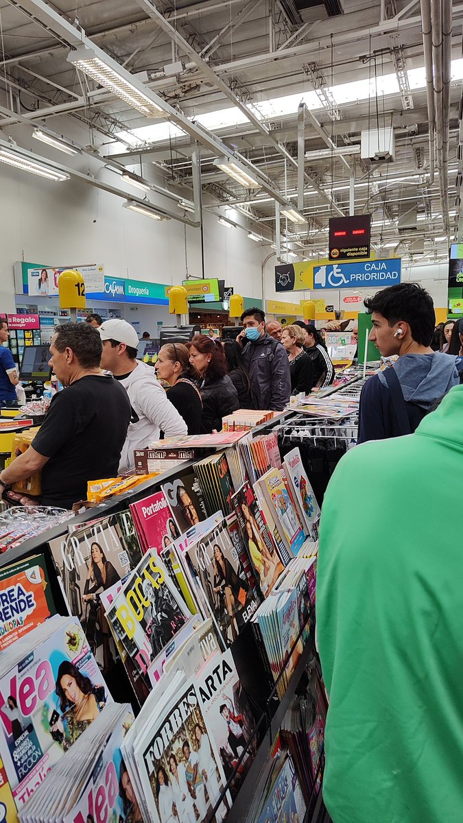 germanocampo702's tweet photo. Adicional en la fila rápida solo dosbcajeros https://t.co/zKbhoUR6uP