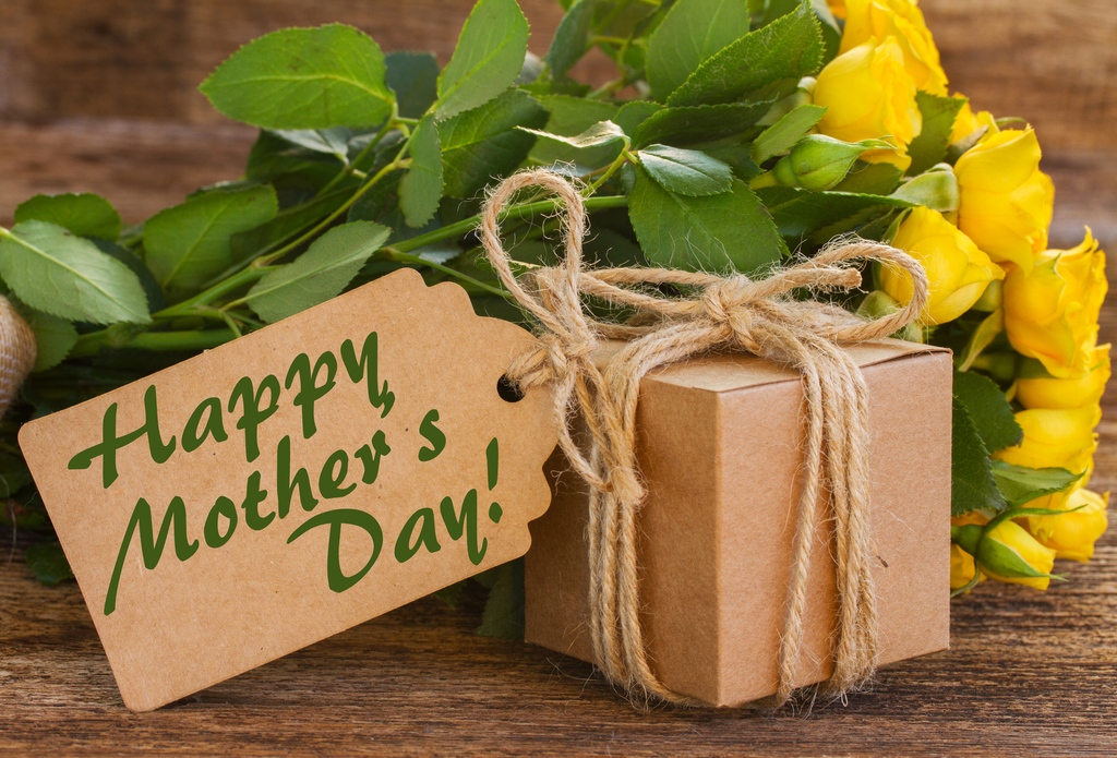Happy Mothers Day!!! Hope everyone has a wonderful day! #MothersDay #Love